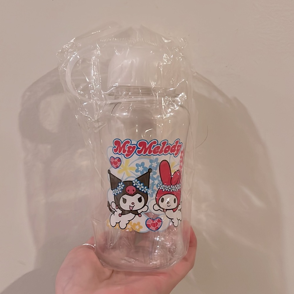 5 for/$25 My melody and Kuromi clear plastic bottle